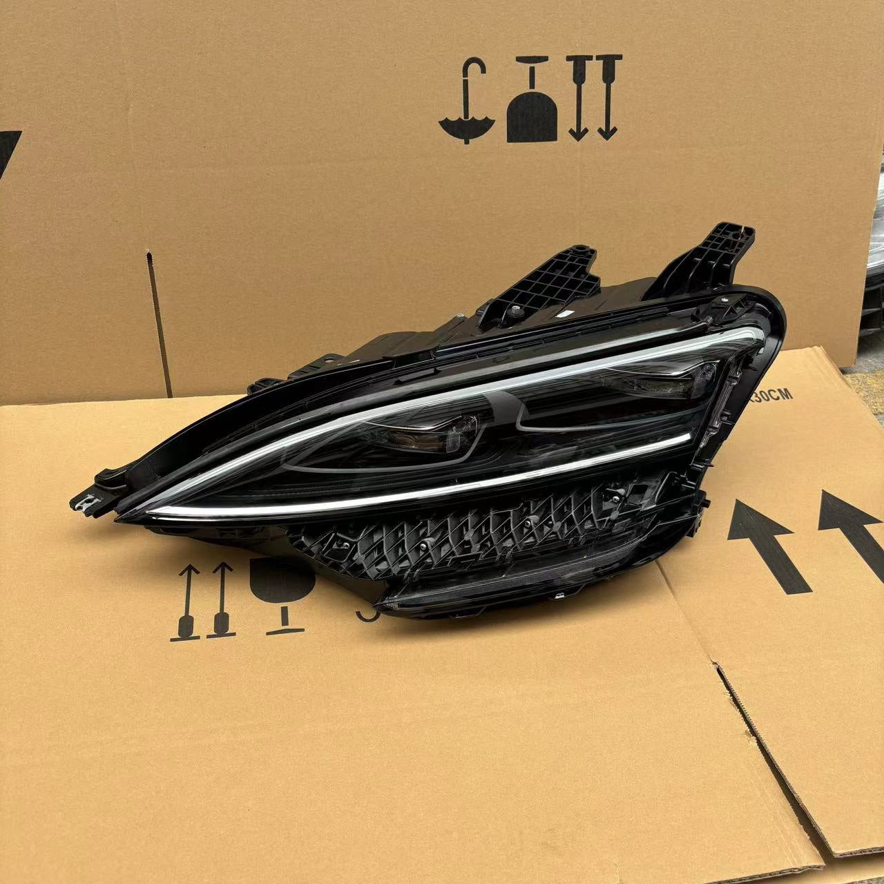 Luces delanteras BYD Seal