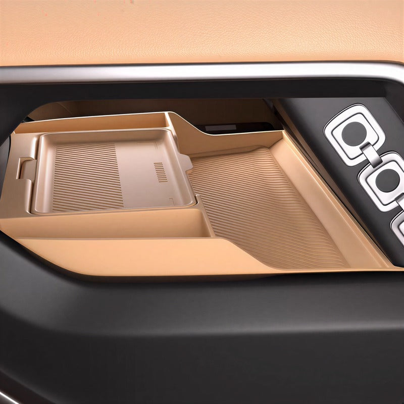 Compartimento de almacenamiento de doble capa para la consola central inferior del Denza B8