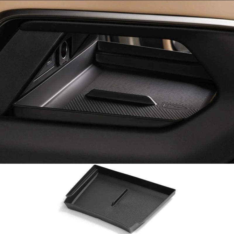 Boîte de rangement inférieure pour console centrale Denza B8