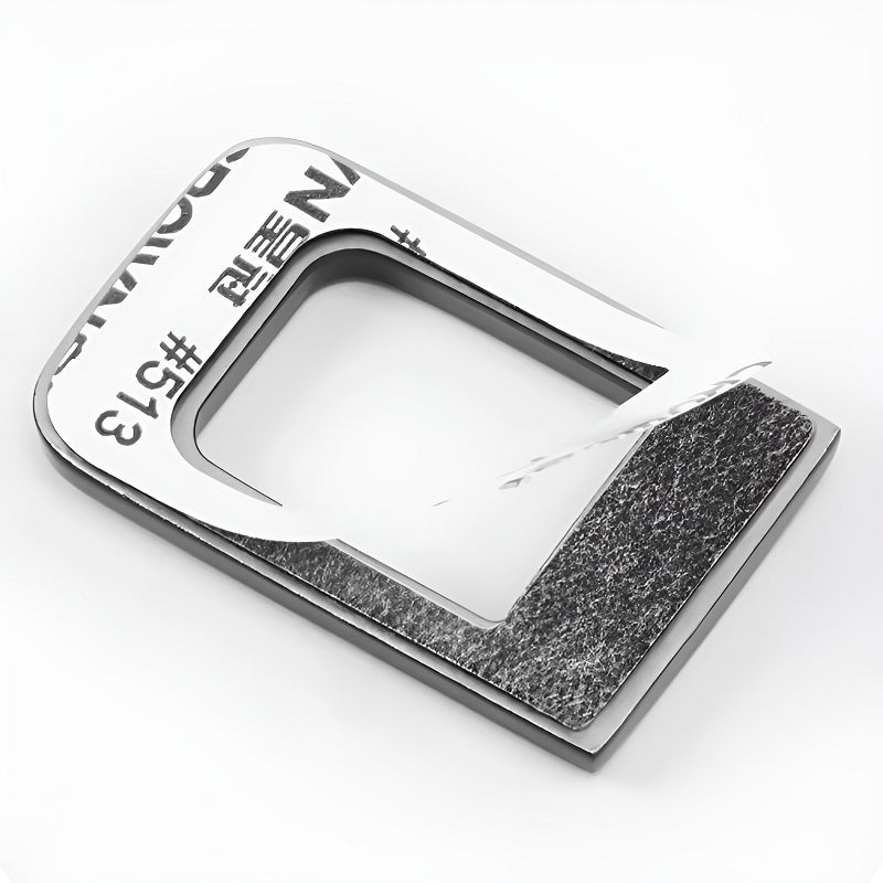 Embellecedor del emblema trasero para DENZA